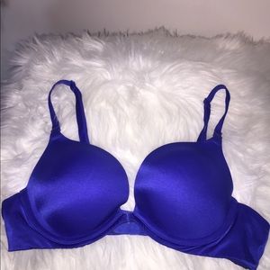 Victoria’s Secret push up bra removable padding